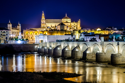 Cordoba Mezquita Brücke und Kathedrale