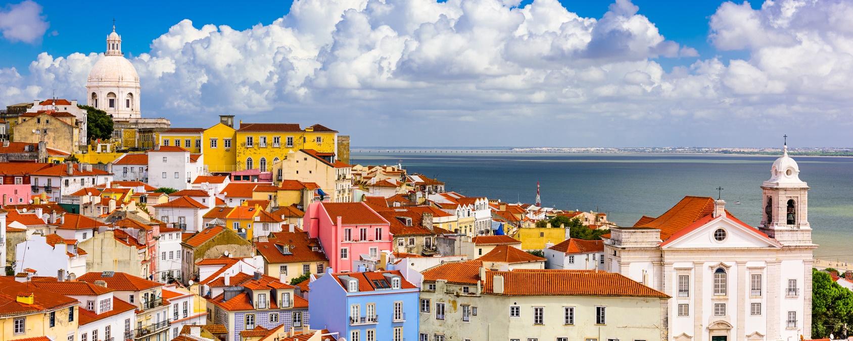 Portugal Reisen: Lissabon Lissabons Alfama, das ehemals arabische Viertel