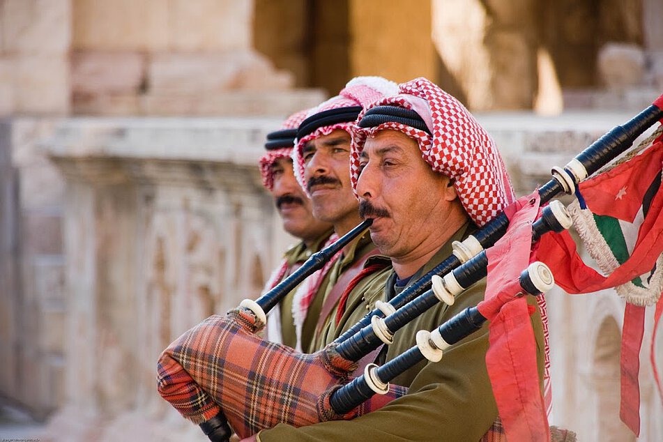 Dudelsackspieler der Jordanischen Armee im Theater von Jerash Dudelsackspieler der Jordanischen Armee im Theater von Jerash