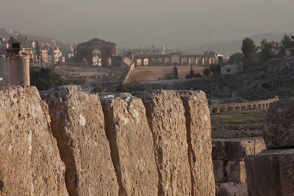 Jerash, Stadt der 1000 Säulen - Stadttor